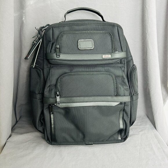 NEW TUMI Alpha 3 T-Pass Business Class Brief Pack In Black - Picture 1 of 12